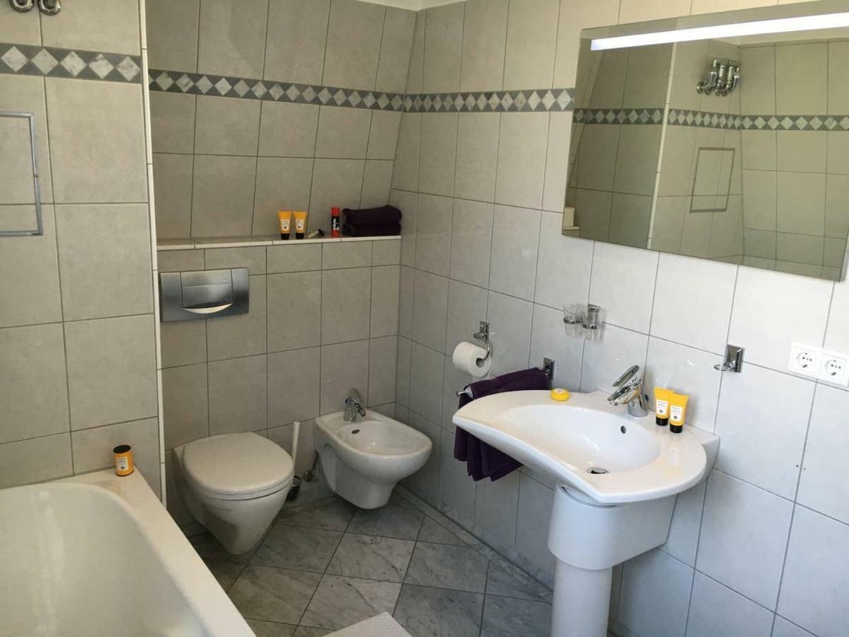 Luxury Rooftop Loft With River View 10Min To City Apartment Dusseldorf Exterior photo