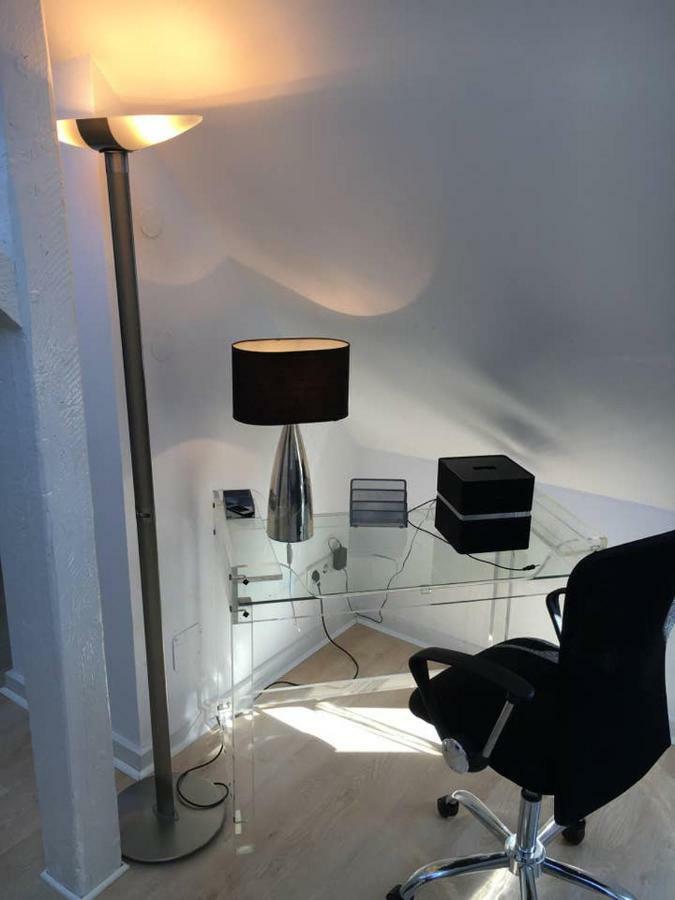 Luxury Rooftop Loft With River View 10Min To City Apartment Dusseldorf Exterior photo